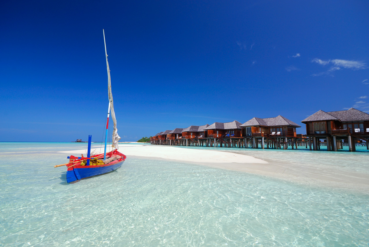 Olhuveli Beach Spa - Dhoni - Maldivas