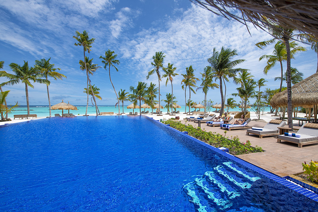 Emerald Maldives - Piscina