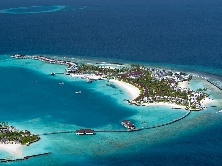 Vista Aérea de OBLU Xperience Ailafushi - Maldivas