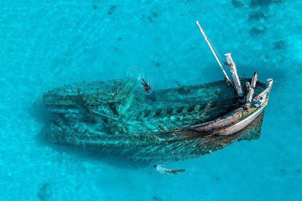 Excursión en Maafushi, barco hundido