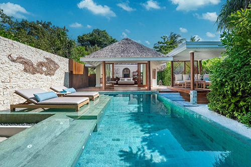 Family Beach & Over Water Pool Villa en Anantara Kihavah Maldives