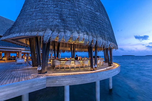 Restaurante FIRE con teppanyaki en Anantara Kihavah