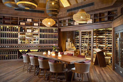 Vakkaru Reserve, wine cellar y espacio de catas en Vakkaru Maldives