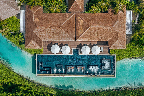 Villas de tratamiento del spa sobre el agua en Waldorf Astoria Maldives Ithaafushi