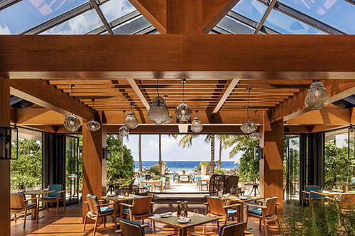Glow, restaurante garden-to-table de inspiración mediterránea en Waldorf Astoria Maldives Ithaafushi